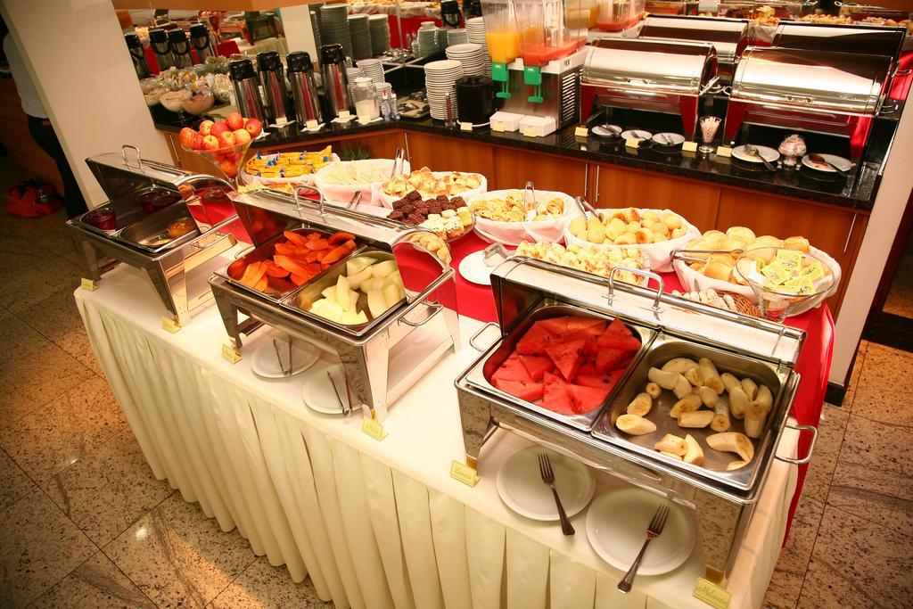 Sanare Hotel Uberlândia Екстериор снимка