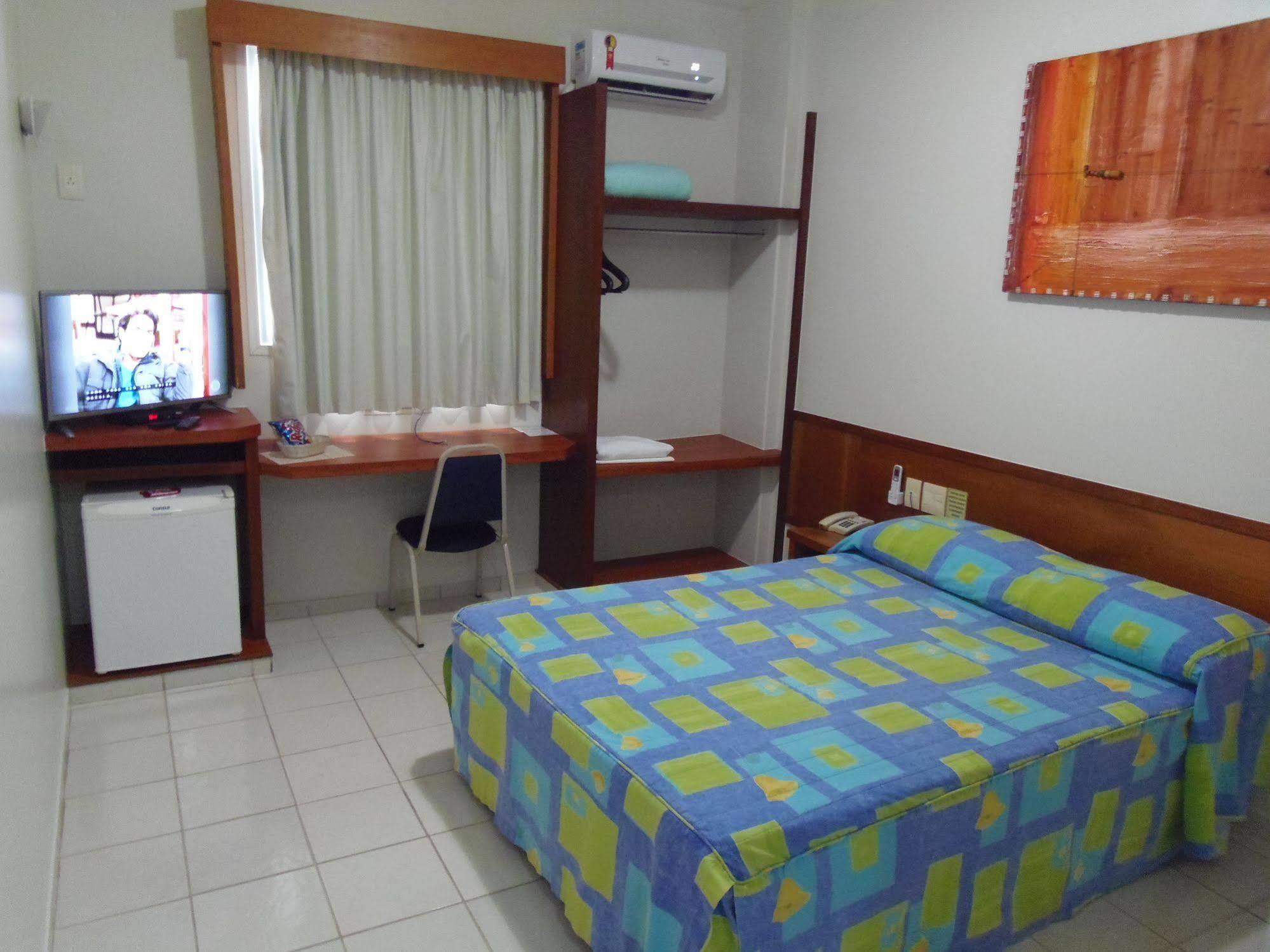 Sanare Hotel Uberlândia Екстериор снимка