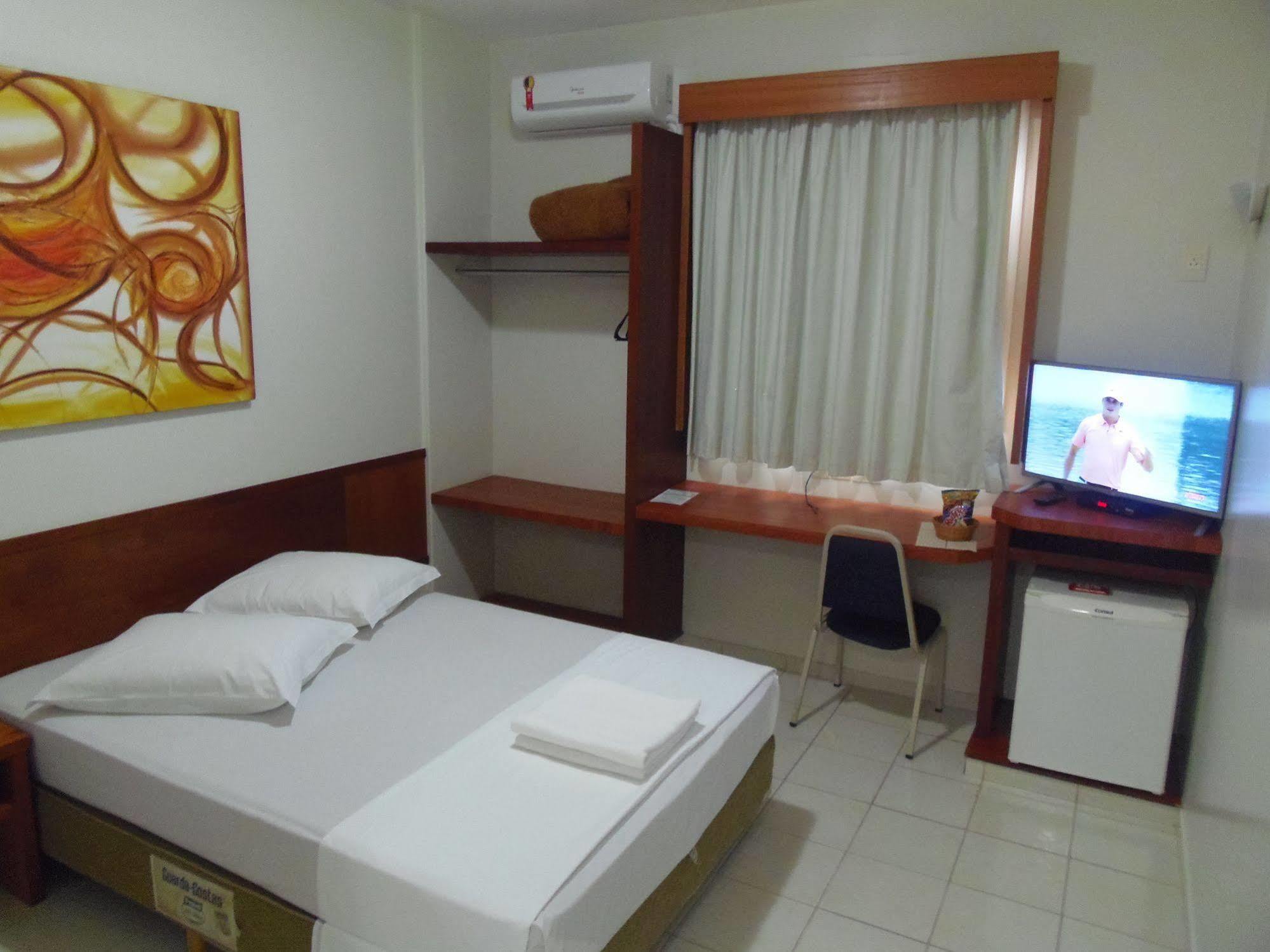 Sanare Hotel Uberlândia Екстериор снимка